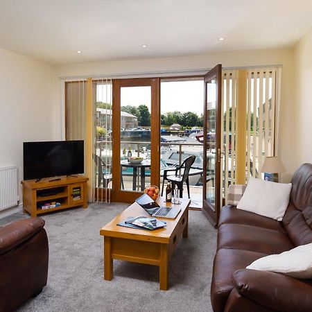 Tewitfield Marina Apartment Carnforth Ngoại thất bức ảnh