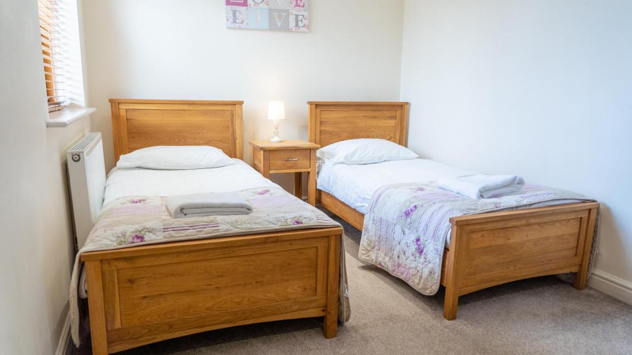 Tewitfield Marina Apartment Carnforth Ngoại thất bức ảnh