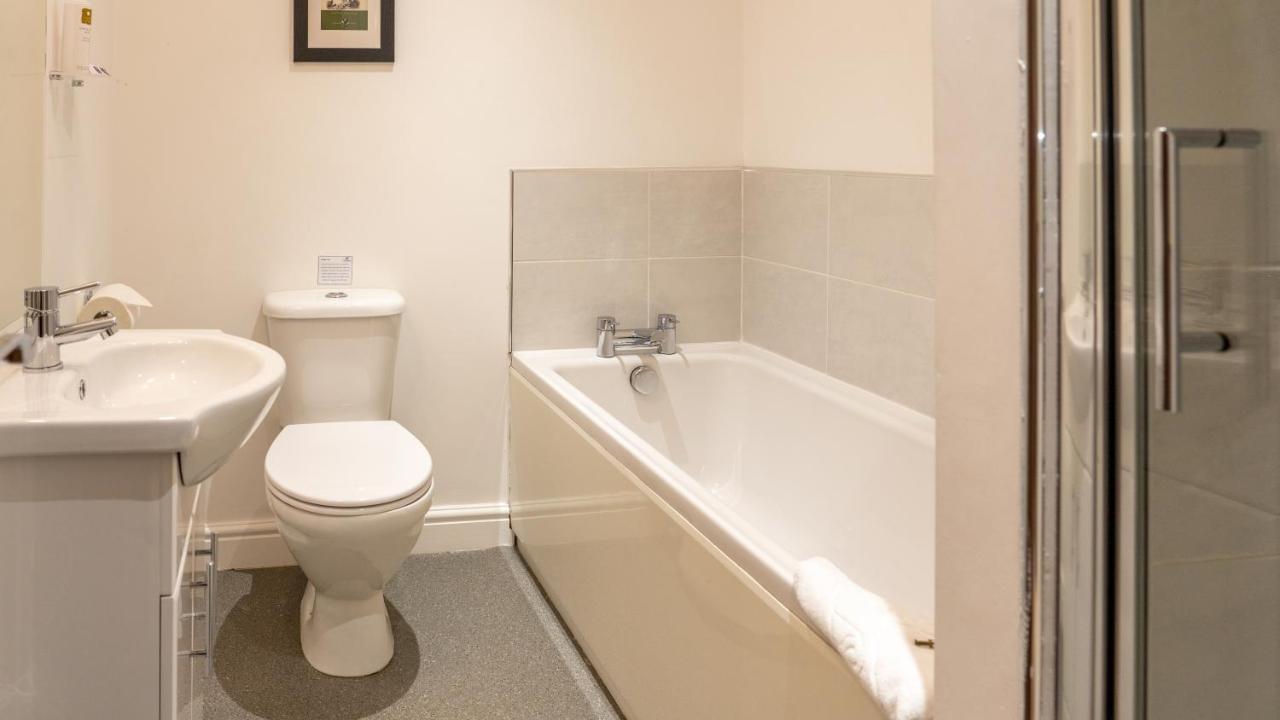 Tewitfield Marina Apartment Carnforth Ngoại thất bức ảnh