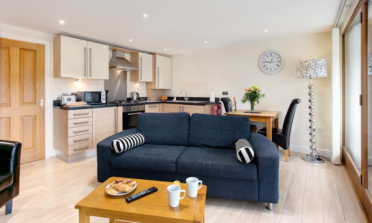 Tewitfield Marina Apartment Carnforth Ngoại thất bức ảnh