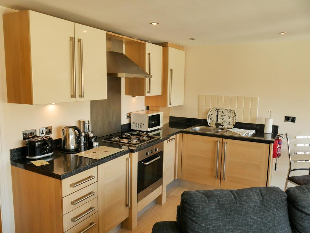 Tewitfield Marina Apartment Carnforth Ngoại thất bức ảnh