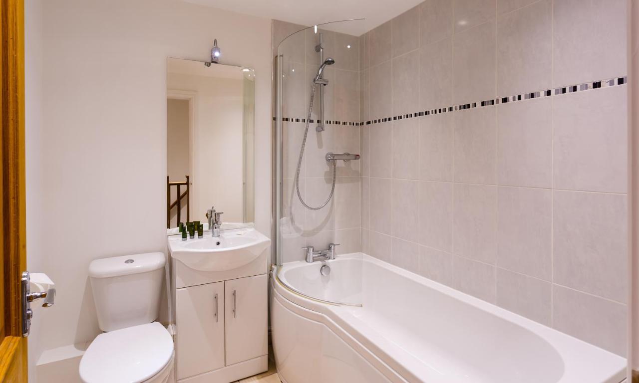 Tewitfield Marina Apartment Carnforth Ngoại thất bức ảnh