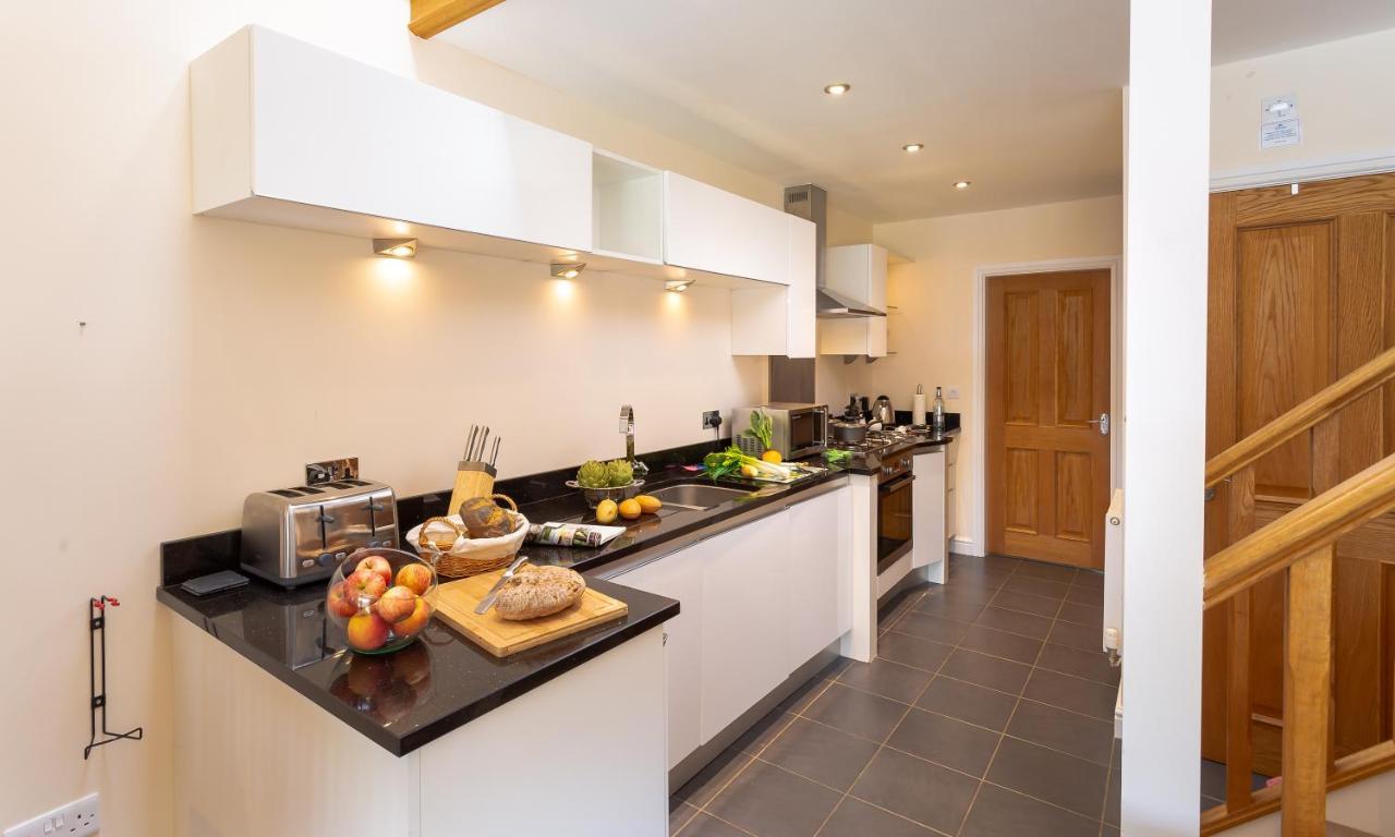 Tewitfield Marina Apartment Carnforth Ngoại thất bức ảnh