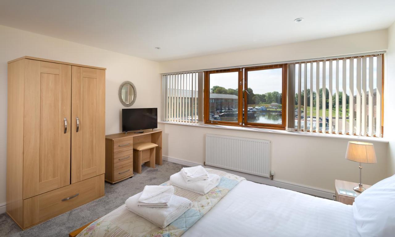 Tewitfield Marina Apartment Carnforth Ngoại thất bức ảnh
